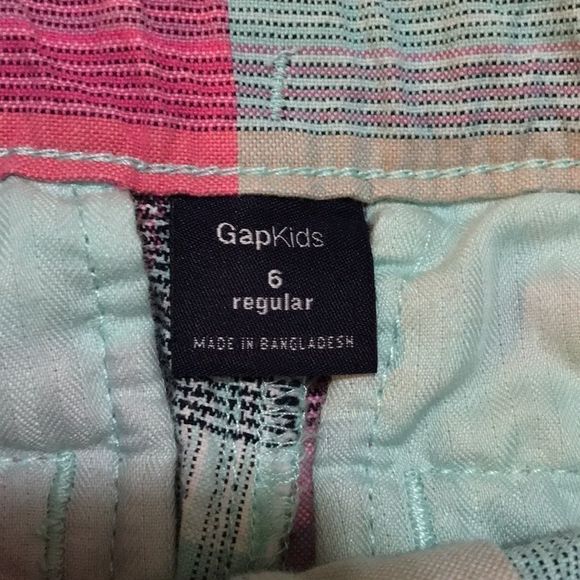 🌺 GAP Kids Pjnk Multi Plaid Rolled Cuff Shorts - Picture 6 of 6